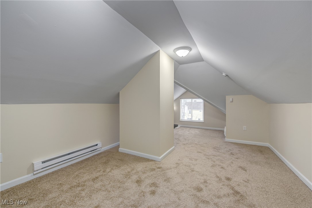 2085 Chesterland Avenue Lakewood OH 44107