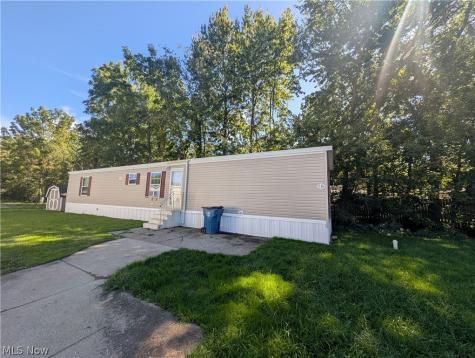 230 Golfway Trail Elyria OH 44035
