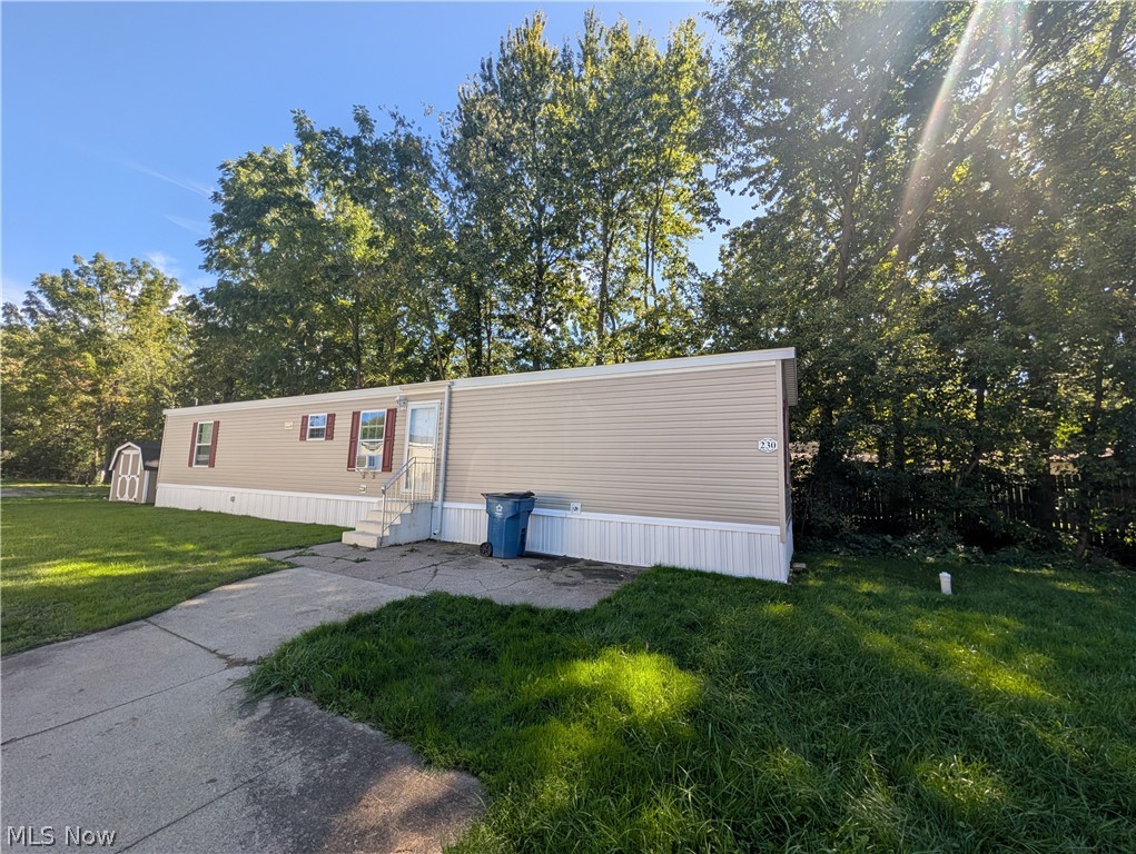 230 Golfway Trail Elyria OH 44035
