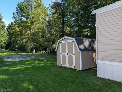 230 Golfway Trail Elyria OH 44035