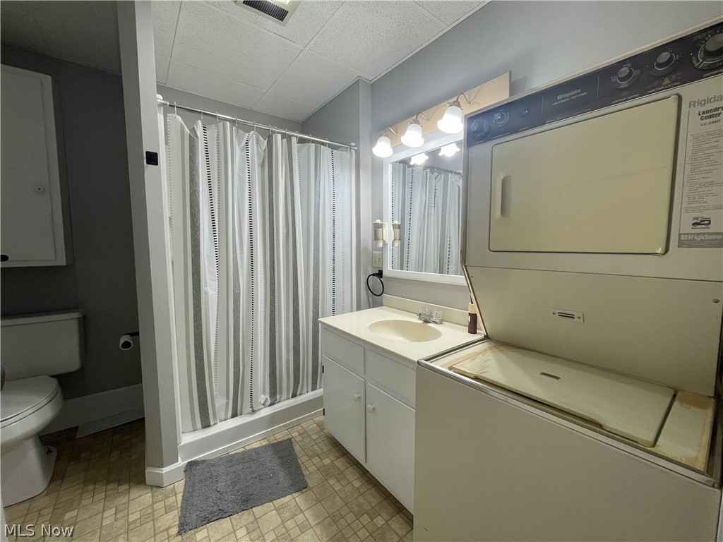 304 Dewey Avenue Cambridge OH 43725