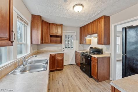 4367 E 139th Street Garfield Heights OH 44105