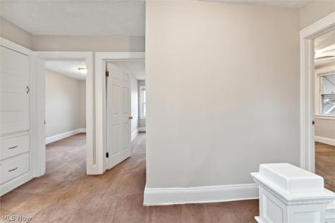 4367 E 139th Street Garfield Heights OH 44105