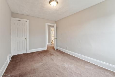 4367 E 139th Street Garfield Heights OH 44105