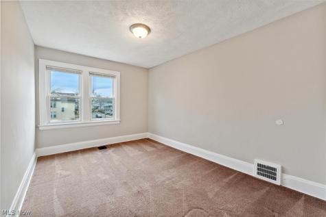 4367 E 139th Street Garfield Heights OH 44105