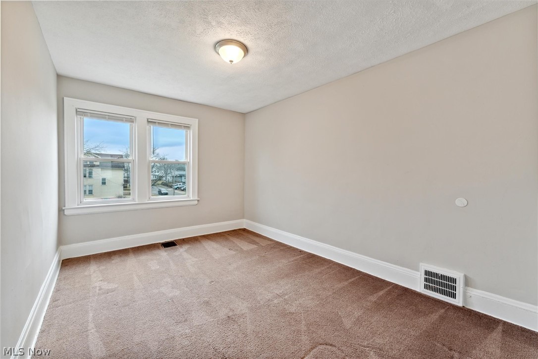 4367 E 139th Street Garfield Heights OH 44105
