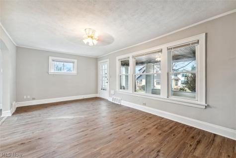 4367 E 139th Street Garfield Heights OH 44105