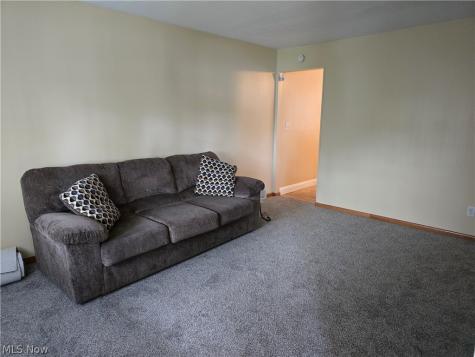 16200 Edgewood Court Maple Heights OH 44137