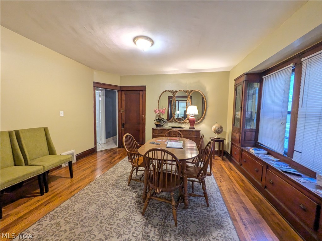 2589 W 10th Street Cleveland OH 44113