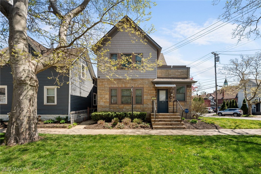 2231 W 10th Street Cleveland OH 44113