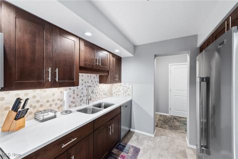 12550 Lake Avenue Lakewood OH 44107