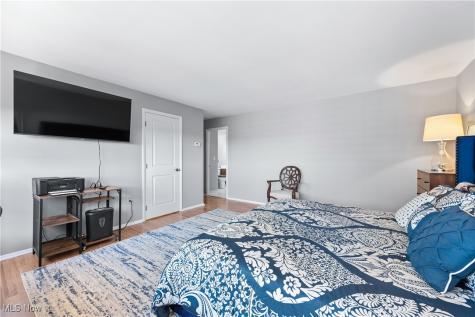 12550 Lake Avenue Lakewood OH 44107