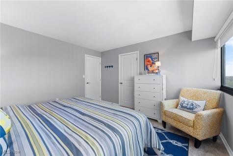 12550 Lake Avenue Lakewood OH 44107