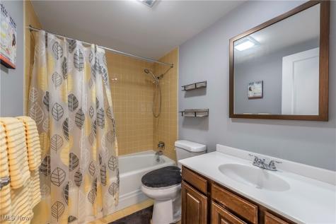 12550 Lake Avenue Lakewood OH 44107