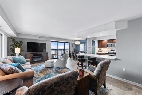 12550 Lake Avenue Lakewood OH 44107