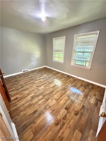 461 Francisca Avenue Youngstown OH 44504