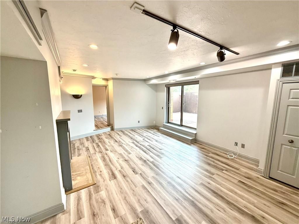 23200 Lake Road Bay Village OH 44140