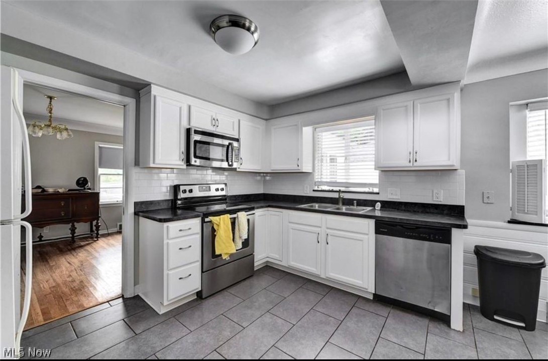 3932 Meadowbrook Boulevard University Heights OH 44118