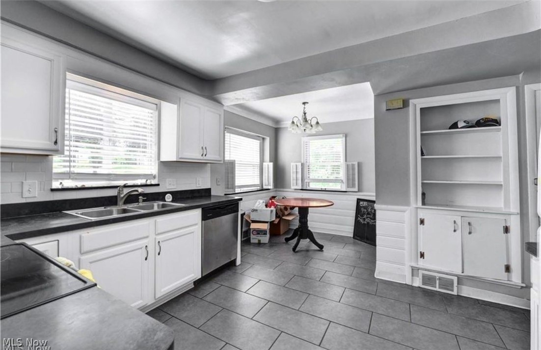 3932 Meadowbrook Boulevard University Heights OH 44118