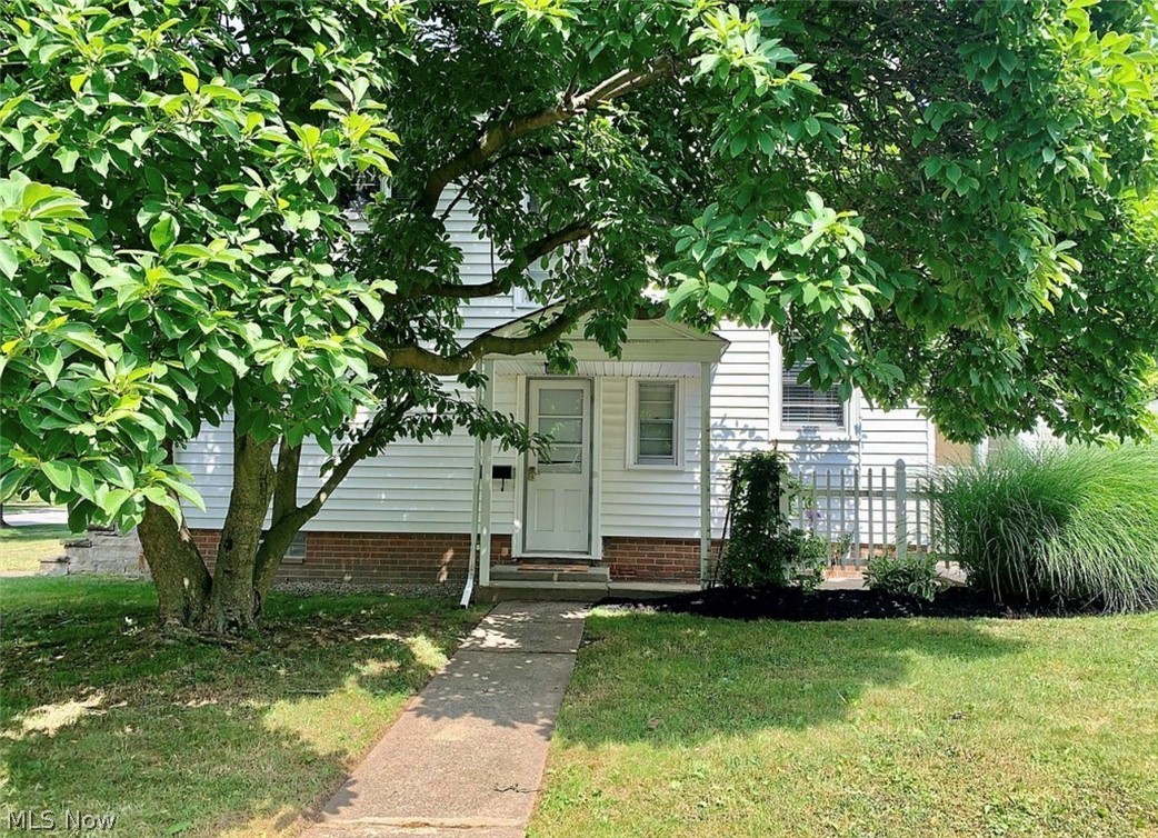 3932 Meadowbrook Boulevard University Heights OH 44118
