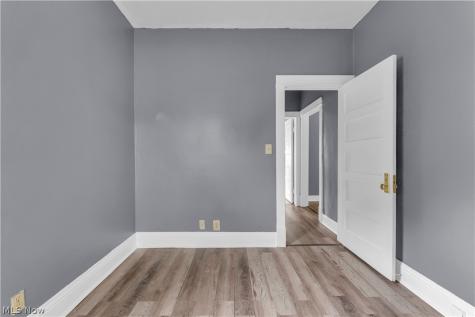 22576 Coulter Avenue Euclid OH 44117