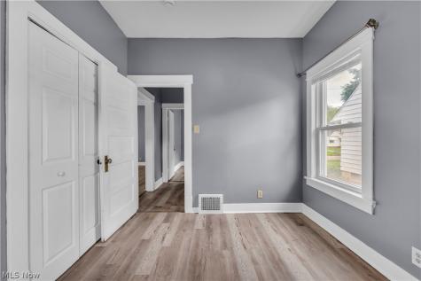 22576 Coulter Avenue Euclid OH 44117