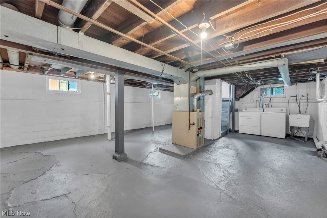 22576 Coulter Avenue Euclid OH 44117