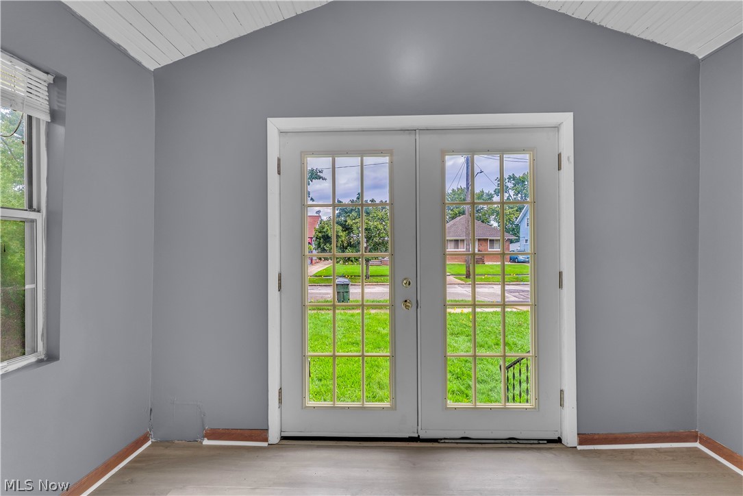 22576 Coulter Avenue Euclid OH 44117