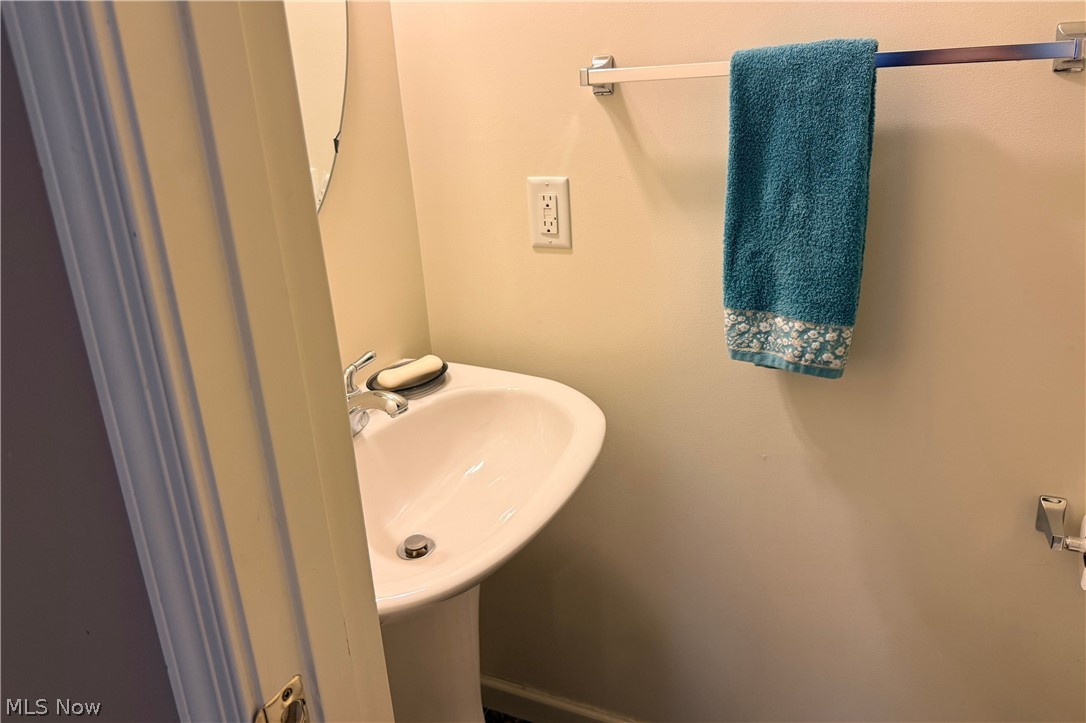 167 Creekledge Lane Copley OH 44321