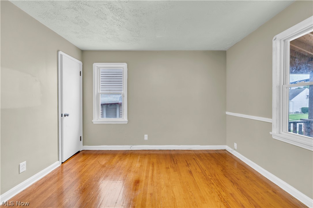 15901 Edgewood Avenue Cleveland OH 44137