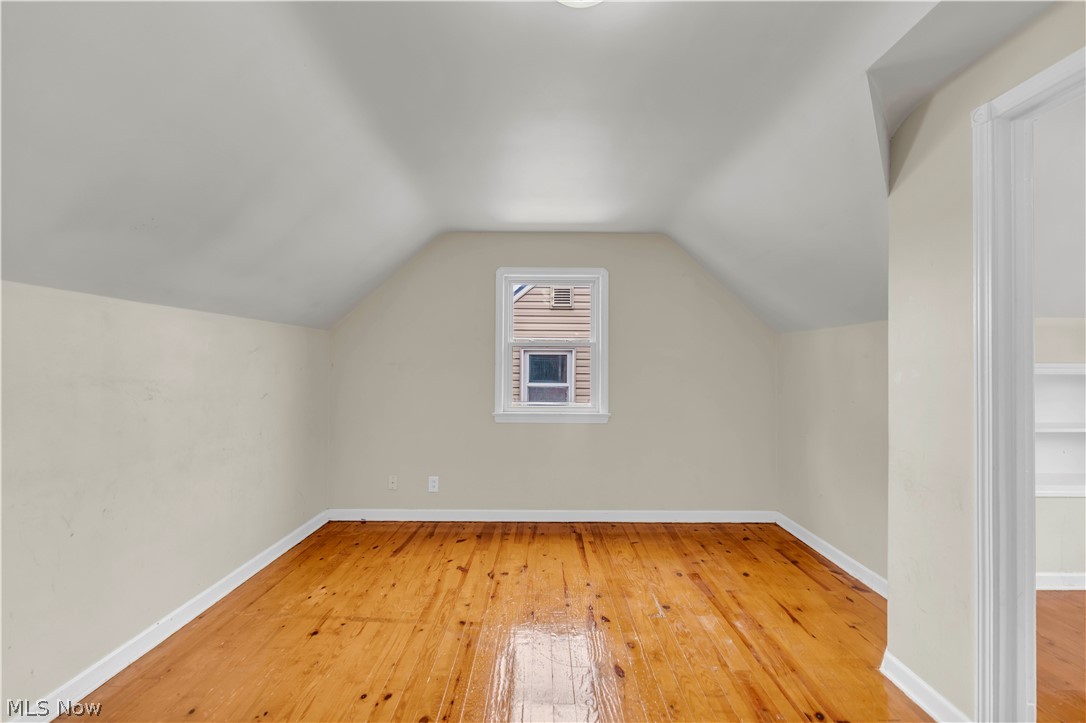15901 Edgewood Avenue Cleveland OH 44137