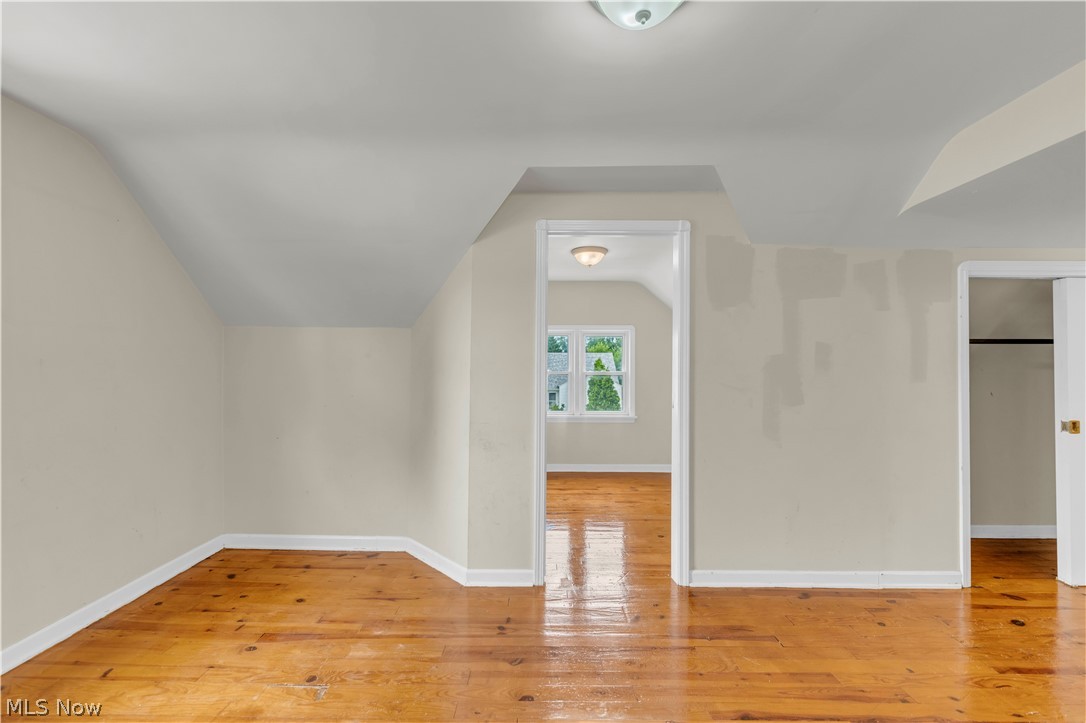 15901 Edgewood Avenue Cleveland OH 44137