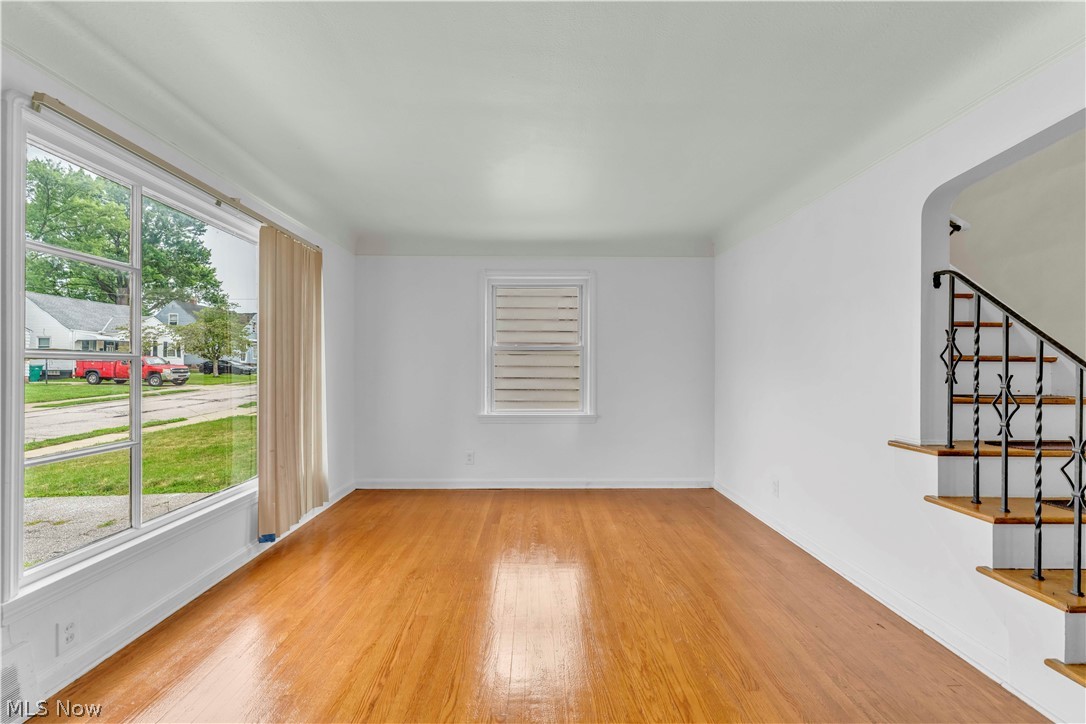 15901 Edgewood Avenue Cleveland OH 44137