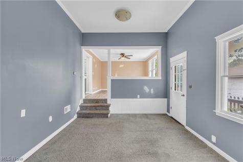 15901 Edgewood Avenue Cleveland OH 44137