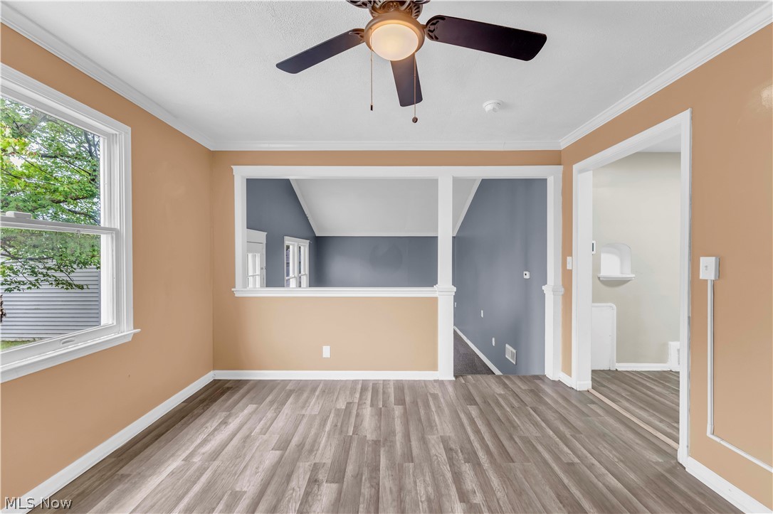 15901 Edgewood Avenue Cleveland OH 44137