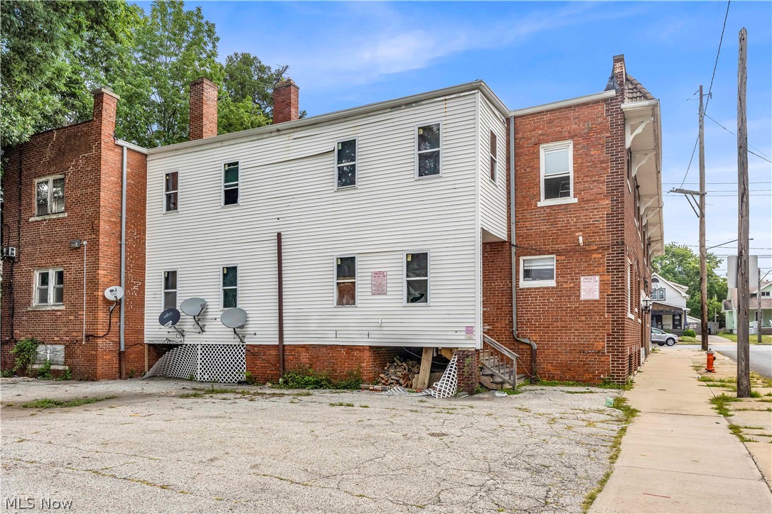 4600 Division Avenue Cleveland OH 44102