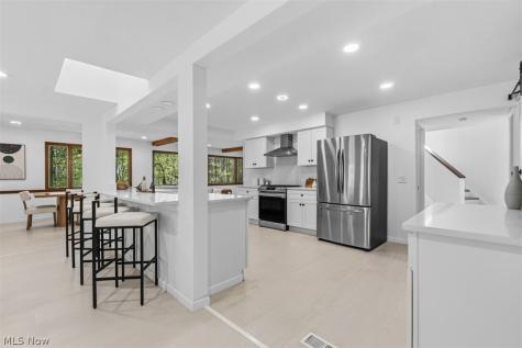 3812 Ellendale Road Moreland Hills OH 44022