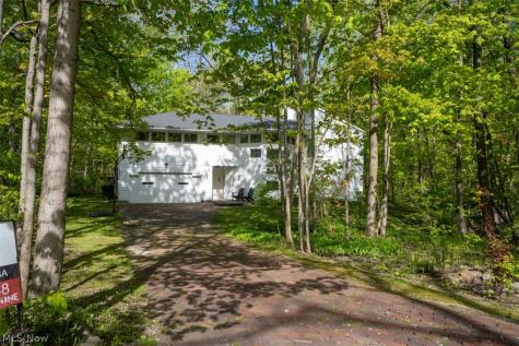 3812 Ellendale Road Moreland Hills OH 44022