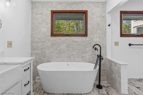 3812 Ellendale Road Moreland Hills OH 44022