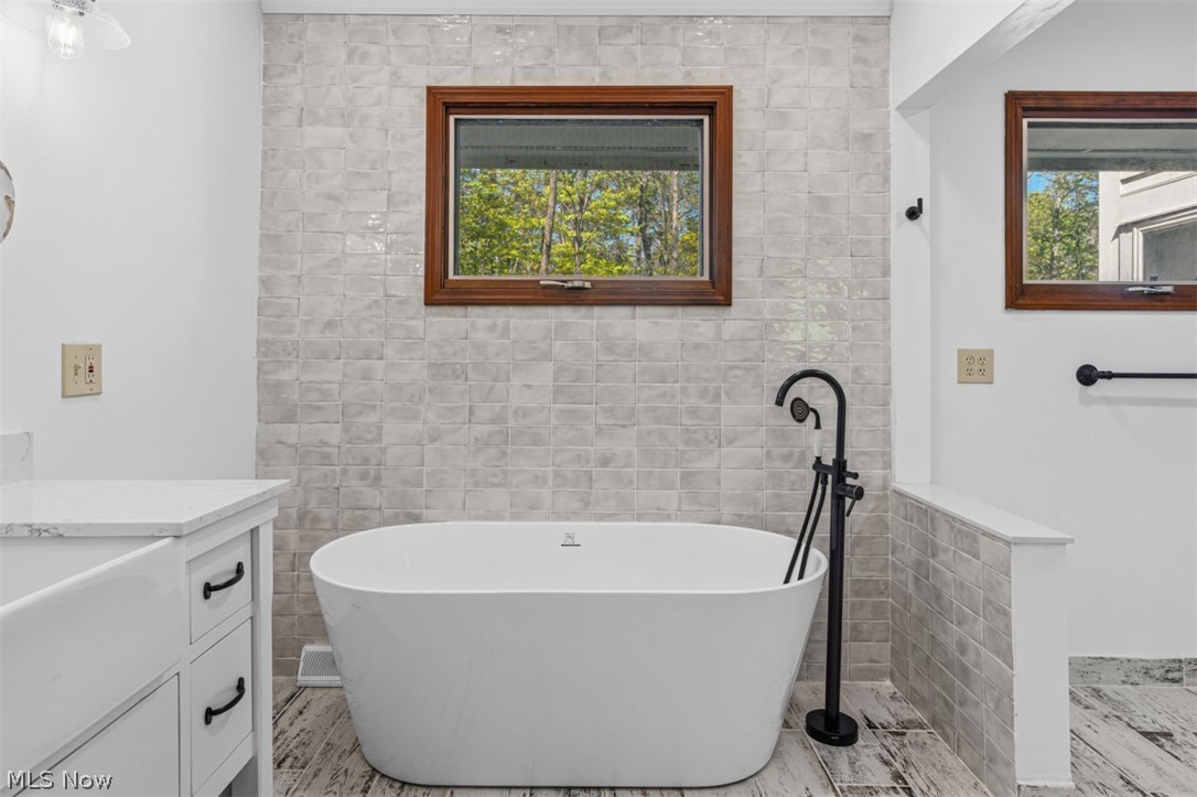 3812 Ellendale Road Moreland Hills OH 44022