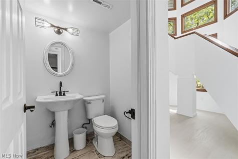 3812 Ellendale Road Moreland Hills OH 44022