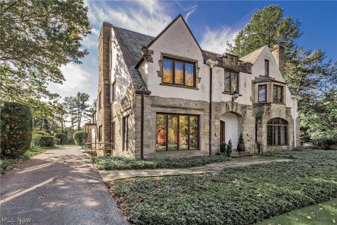 18420 Shelburne Road Shaker Heights OH 44118
