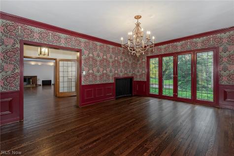 18420 Shelburne Road Shaker Heights OH 44118