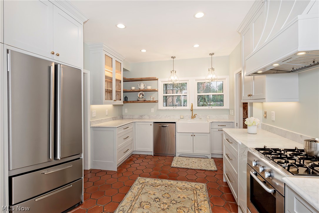 18420 Shelburne Road Shaker Heights OH 44118