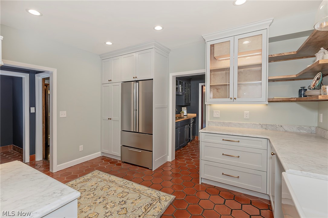 18420 Shelburne Road Shaker Heights OH 44118