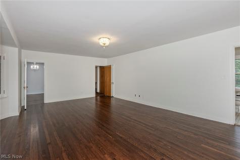 18420 Shelburne Road Shaker Heights OH 44118