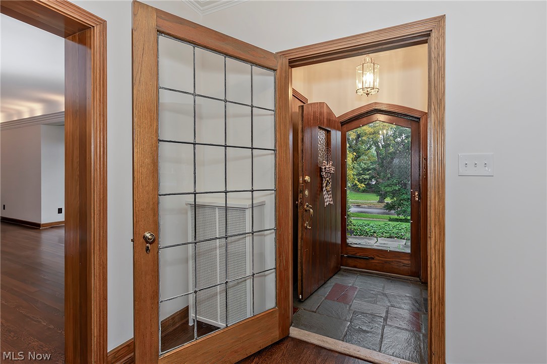 18420 Shelburne Road Shaker Heights OH 44118