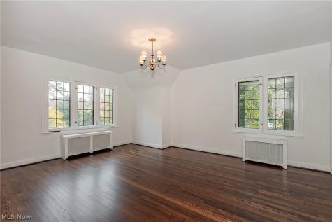 18420 Shelburne Road Shaker Heights OH 44118