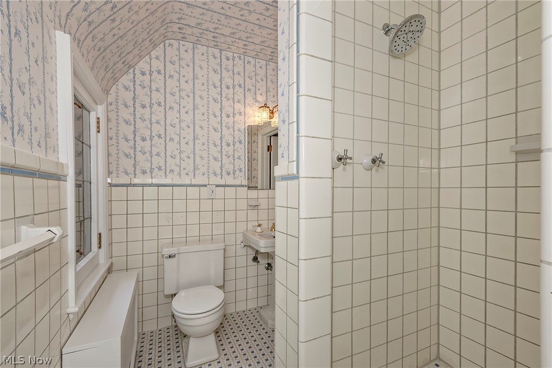 18420 Shelburne Road Shaker Heights OH 44118