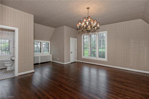 18420 Shelburne Road Shaker Heights OH 44118